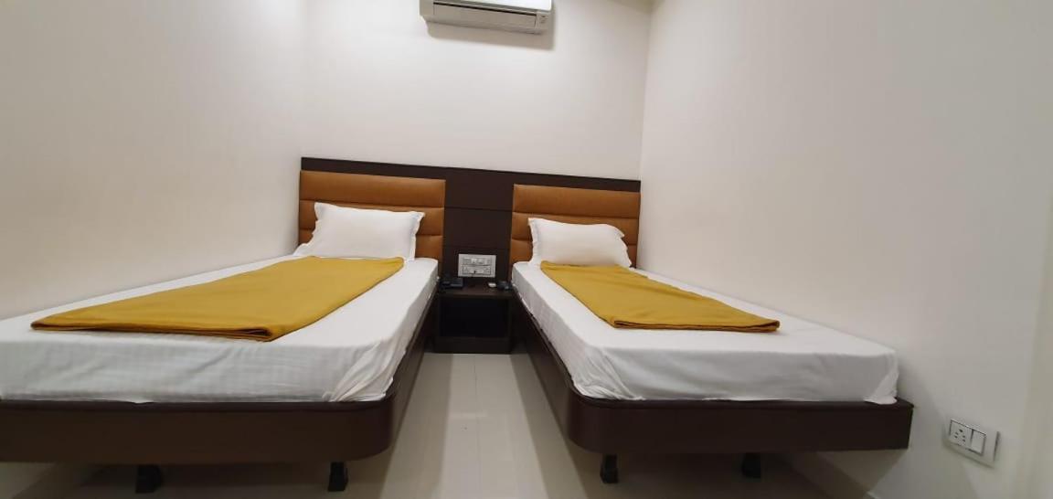 Hotel N K Bhuj Exterior photo